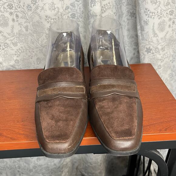 Vintage Brown Suede Loafers 8M Y2K Block Heel Preppy Office Academia old money - Picture 2 of 8